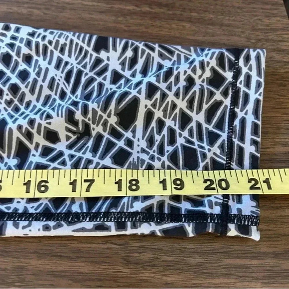 ❤️ Nike pro Women's  Black and Grey Leggings S - Picture 12 of 13